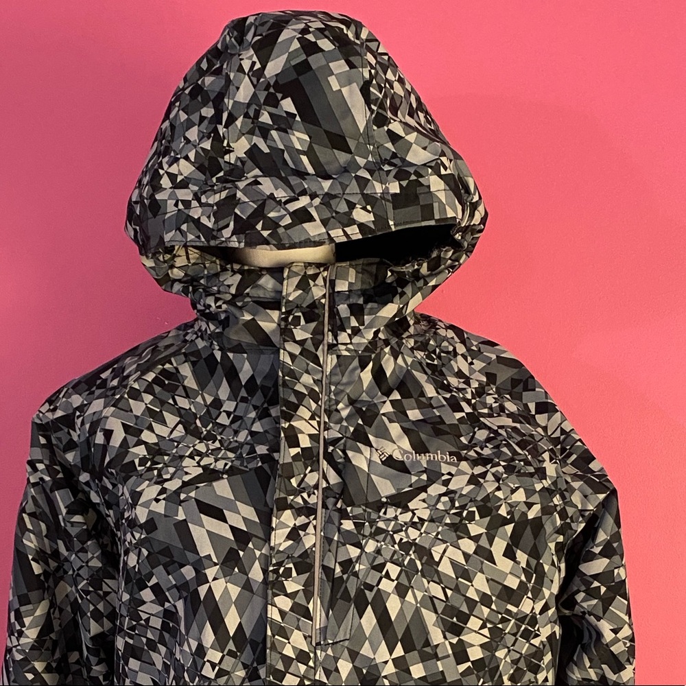 Boys XL gray black white Columbia winter coat